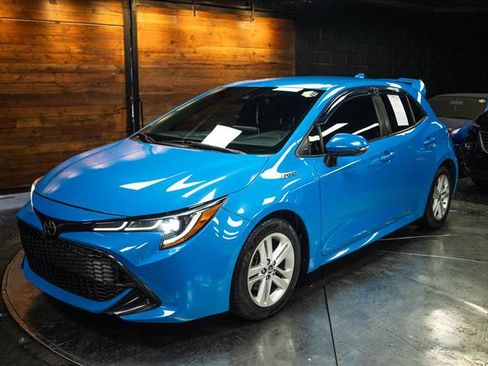Used 2019 Toyota Corolla SE w/ Protection Package FWD image 2