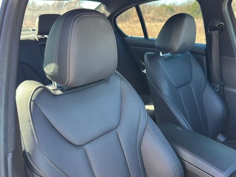 Certified 2024 BMW 330i Sedan w/ Convenience Package RWD image 24