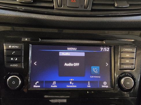 Used 2018 Nissan Rogue S AWD/4WD image 25