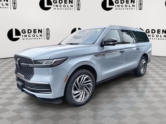 Used 2025 Lincoln Navigator L Reserve AWD/4WD video 1