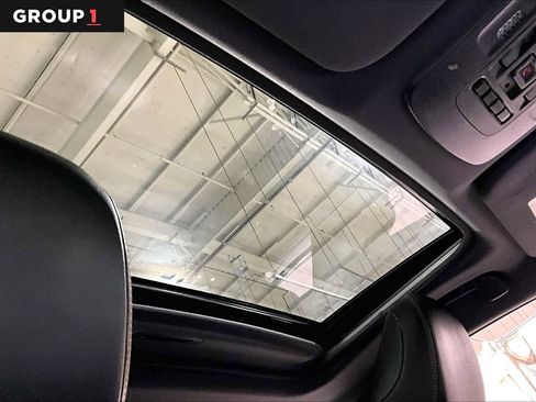 Used 2021 Toyota Avalon XSE w/ Carpet Mat Package (TMS) FWD image 14