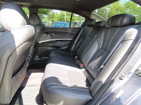 Used 2018 Acura RLX w/ Technology Package FWD image 11