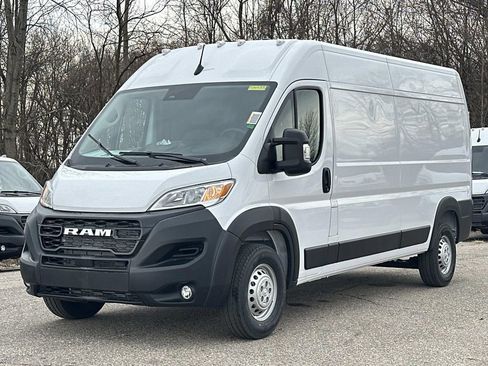 New 2026 RAM ProMaster 2500 w/ Convenience Group image 6