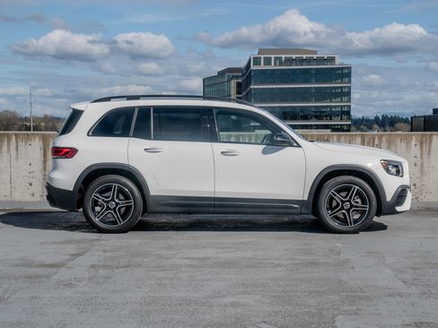 Certified 2023 Mercedes-Benz GLB 250 4MATIC image 6