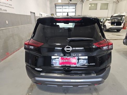 Certified 2023 Nissan Rogue SL w/ SL Premium Package image 4