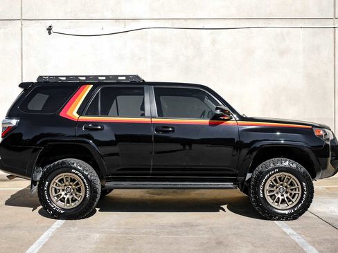 Used 2023 Toyota 4Runner 40th Anniversary SE image 8