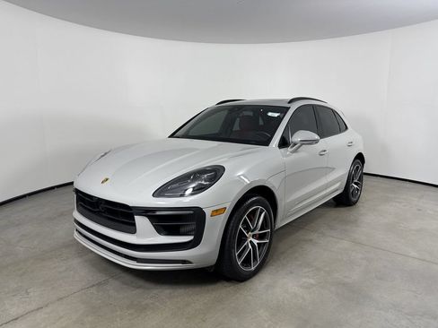 Certified 2023 Porsche Macan S w/ Premium Package Plus AWD/4WD image 1