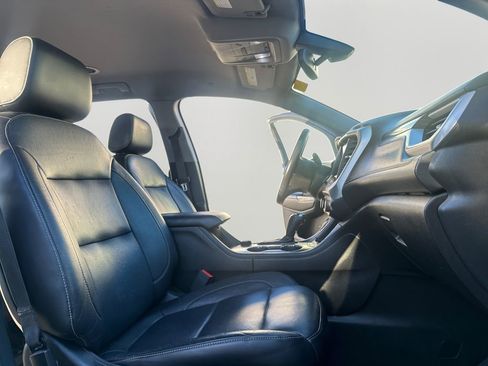 Used 2017 GMC Acadia SLT image 24