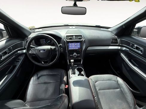 Used 2019 Ford Explorer Sport AWD/4WD image 14