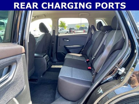 Used 2023 Nissan Rogue SV AWD/4WD image 14