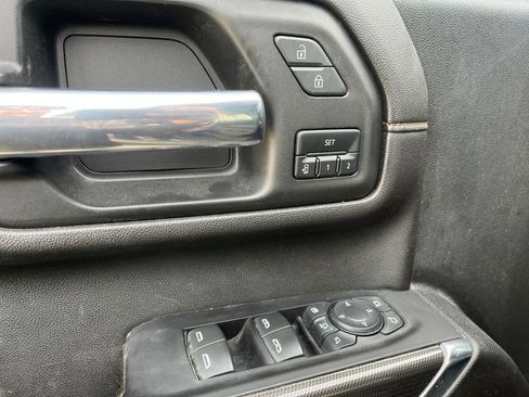 Used 2022 GMC Sierra 2500 AT4 w/ AT4 Premium Plus Package image 14