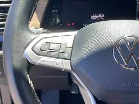 Used 2024 Volkswagen Atlas SE w/ Black Wheel Package FWD image 21