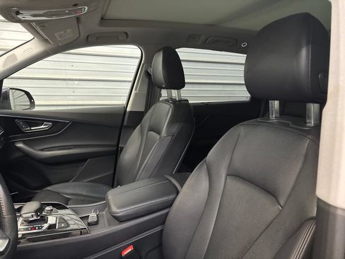 Used 2019 Audi Q7 3.0T Premium Plus w/ Premium Plus Package AWD/4WD image 13