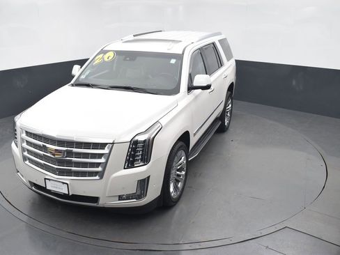 Used 2020 Cadillac Escalade Luxury w/ LPO, Radiant Package AWD/4WD image 42