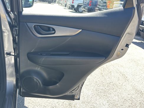 Used 2020 Nissan Rogue Sport S FWD image 16