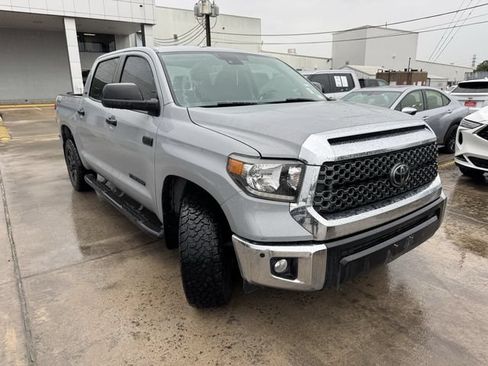 Used 2021 Toyota Tundra SR5 RWD image 3