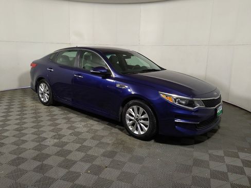 Used 2016 Kia Optima LX FWD image 11