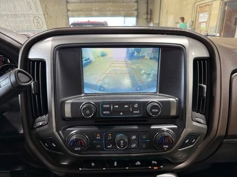Used 2018 Chevrolet Silverado 1500 LTZ w/ Sport Package AWD/4WD image 17