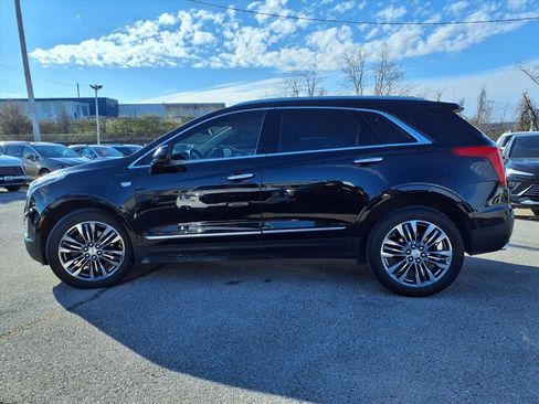 Used 2019 Cadillac XT5 Premium Luxury w/ Driver Assist Package image 38