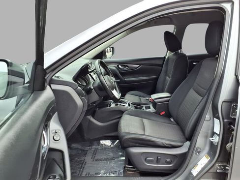 Used 2017 Nissan Rogue SV FWD image 23