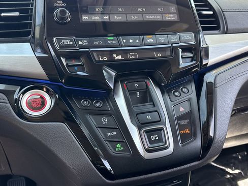 Used 2018 Honda Odyssey Elite image 23