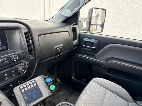 Used 2015 Chevrolet Silverado 3500 W/T w/ WT Convenience Package AWD/4WD image 27