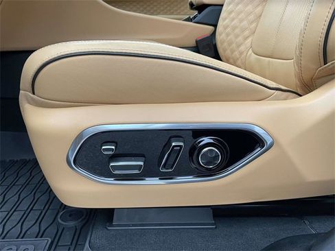 Used 2025 Jeep Grand Cherokee L Summit image 22