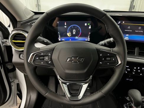 New 2026 Chevrolet Trax LT w/ Driver Confidence Package image 17