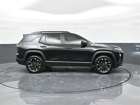 Used 2025 Chevrolet Equinox RS w/ Safety and Technology Package image 8