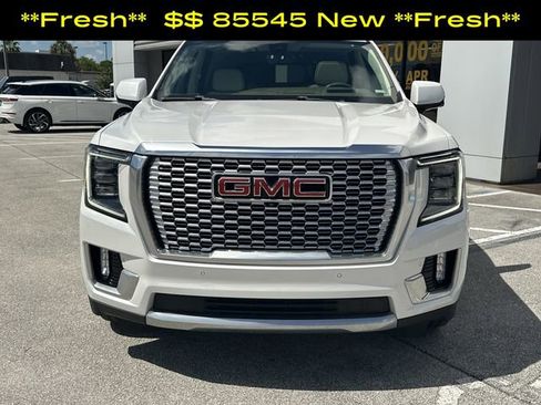 Used 2022 GMC Yukon Denali w/ Denali Ultimate Package AWD/4WD image 4