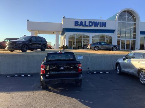 New 2025 Ford Maverick XLT w/ Black Appearance Package image 6