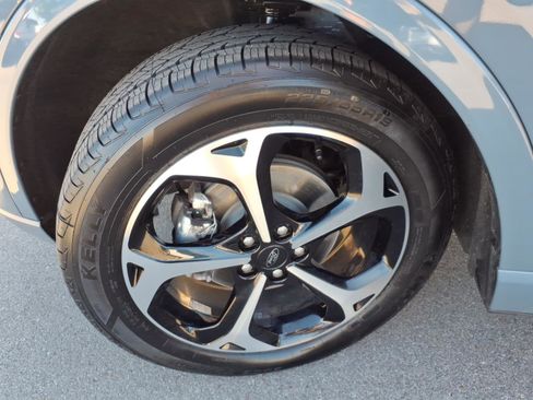 Certified 2023 Ford Escape ST-Line Select AWD/4WD image 9