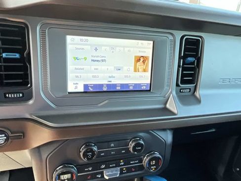 Used 2023 Ford Bronco Outer Banks AWD/4WD image 17