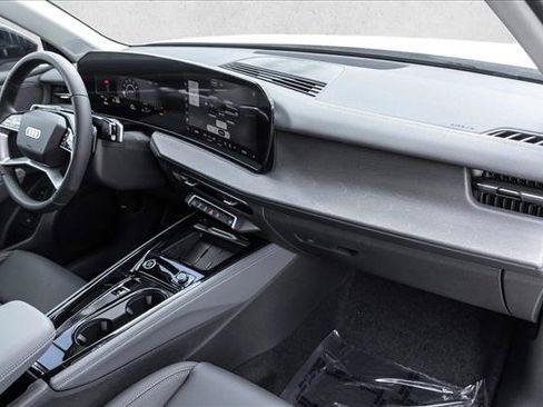 New 2026 Audi Q3 quattro 2.0T AWD/4WD image 24