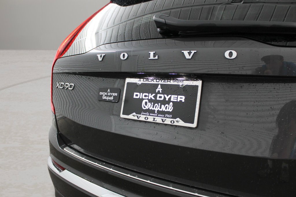 Used 2023 Volvo XC90 T8 Ultimate w/ Protection Package Premier AWD/4WD image 35