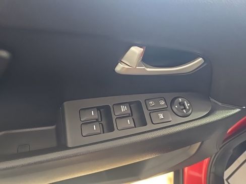 Used 2015 Kia Sportage LX image 16