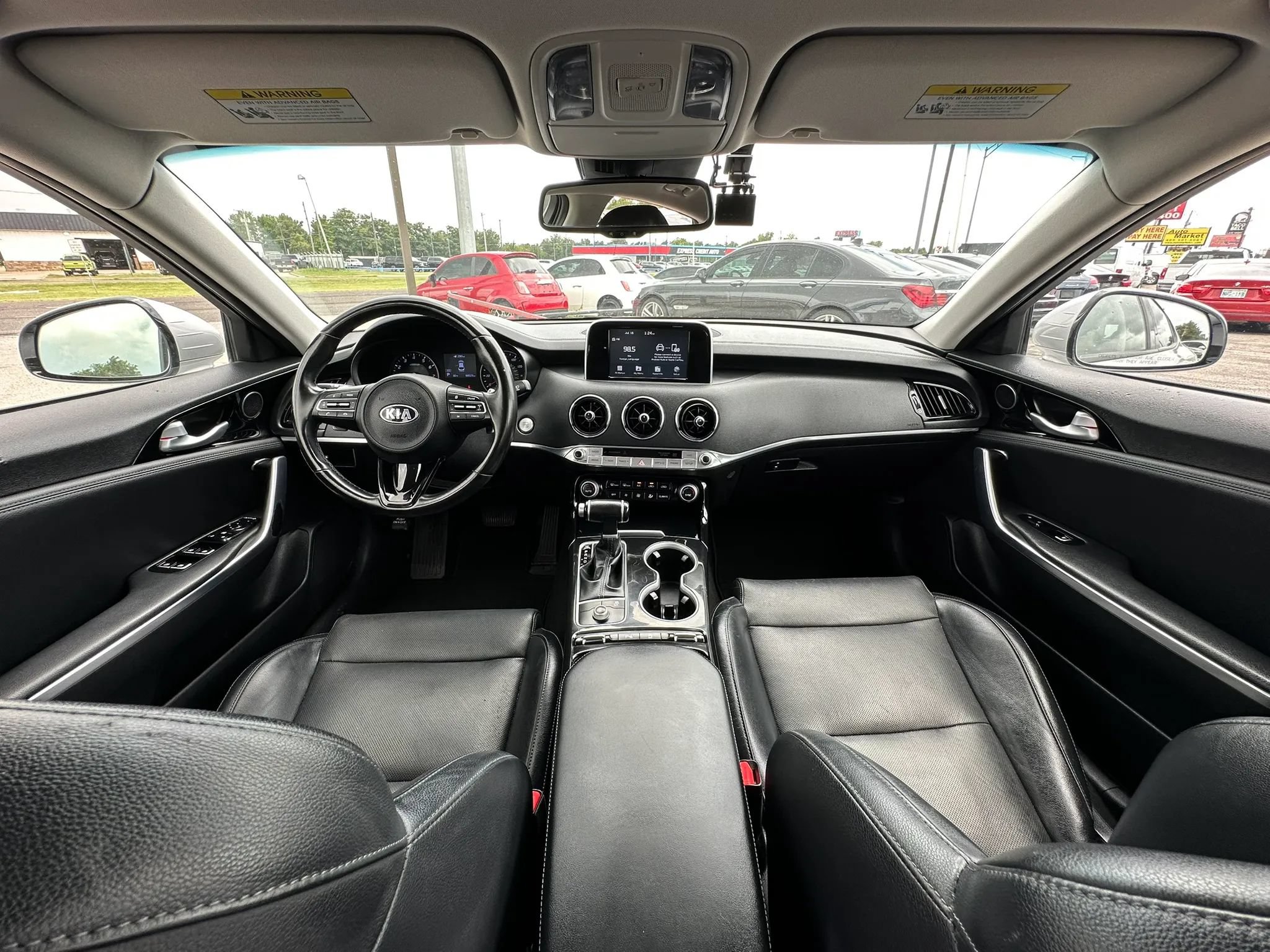 Used 2018 Kia Stinger RWD image 11