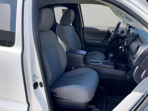 Used 2022 Toyota Tacoma SR RWD image 23