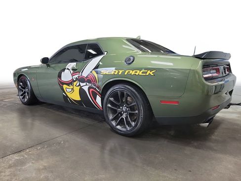 Used 2021 Dodge Challenger R/T Scat Pack RWD image 3