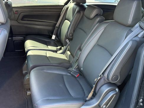 Used 2024 Honda Odyssey Sport image 5