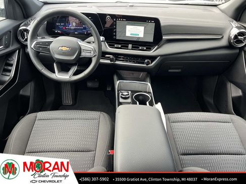 Certified 2026 Chevrolet Equinox LT FWD image 14