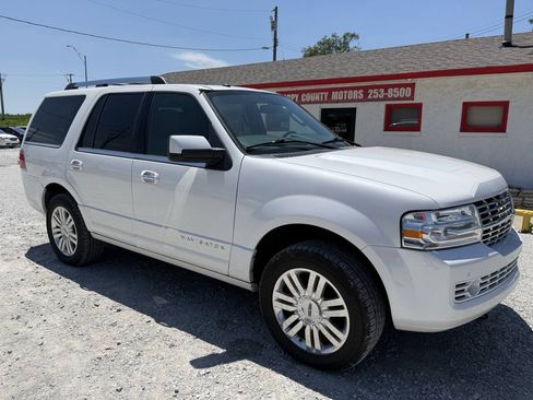Used 2012 Lincoln Navigator 4WD image 1