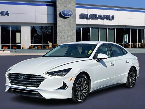 Used 2021 Hyundai Sonata SEL FWD image 1