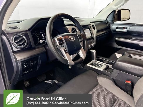 Used 2018 Toyota Tundra SR5 w/ SR5 Upgrade Package image 3