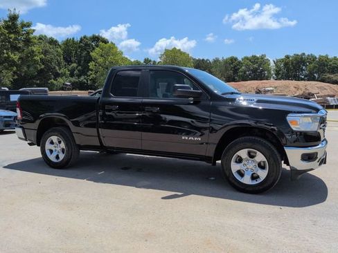 Used 2022 RAM 1500 Big Horn AWD/4WD image 2