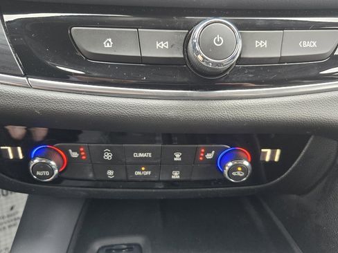 Used 2020 Buick Enclave Preferred image 5