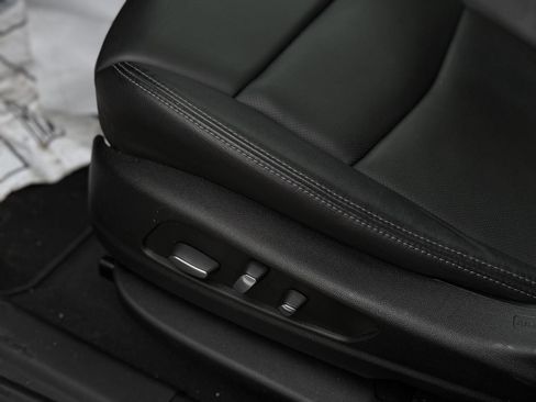 Certified 2023 Cadillac XT6 Premium Luxury image 16