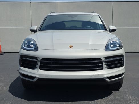 Certified 2023 Porsche Cayenne AWD/4WD image 10