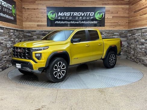 Used 2023 GMC Canyon AT4 w/ AT4 Premium Package image 5