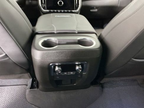 Used 2026 GMC Yukon XL Denali w/ Sun & Power Step Package AWD/4WD image 26